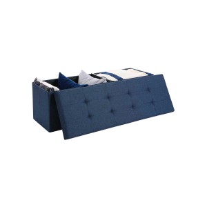 Blaue Songmics Sitztruhe (110 cm) mit Stauraum, teilweise geöffnet mit Kissen und Decken.