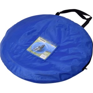 Zusammengefalteter, blauer Agility Tunnel (300 cm) in Tragetasche. Apportierspielzeug für Hunde.