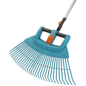 Gardena Kunststoff-Fächerbesen XXL Combisystem Vario zum Zusammenrechen von Laub und Gartenabfällen.