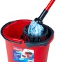 Vileda Kinder-Wischmopp und Eimer Set in Rot für Rollenspiele im Haushalt.