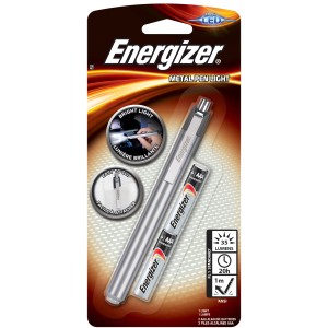 Energizer Metal Penlight Taschenlampe mit 2 AAA Batterien im Lieferumfang.