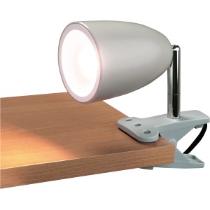 Graue LED-Klemmleuchte Vidorni am Tisch befestigt. Schwenkbarer Leuchtenkopf mit warmweißem Licht.