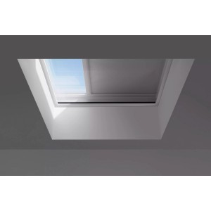 Velux Solar-Rollo DSU 060060, 61x61 cm, weiß, für Flachdachfenster zur Verdunkelung.