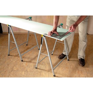 Wolfcraft Workstand Arbeitsbock mit Werkstück, klappbar, bis 100kg belastbar.