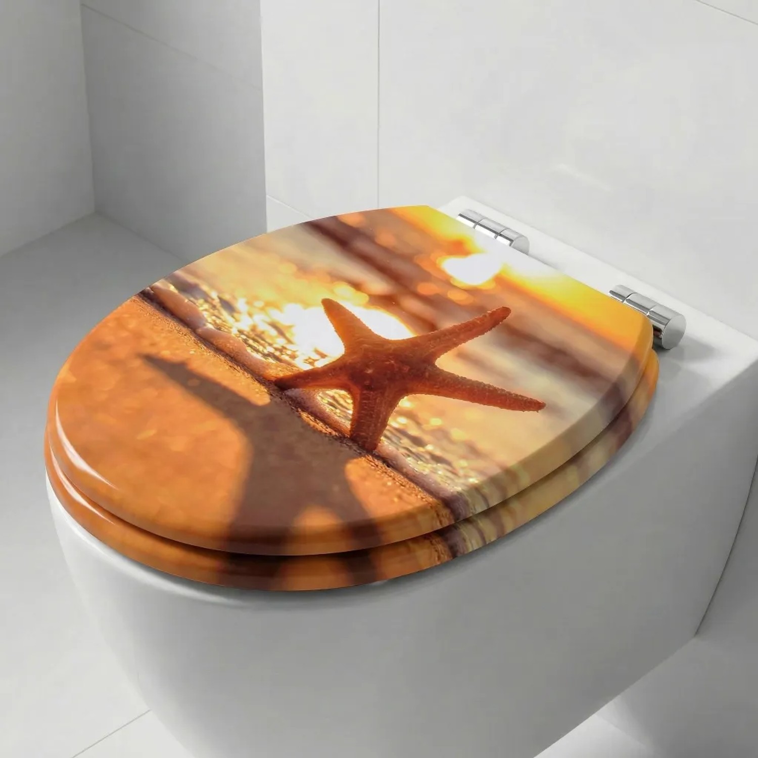 Sinobath WC-Sitz oval mit Softclosing, Strandmotiv mit Seestern bei Sonnenuntergang.