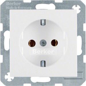 Berker Steckdoseneinsatz in Polarweiß, Detailansicht.