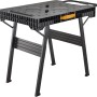Klappbare Stanley FatMax Werkbank, 85x60 cm, mit schwarzer Arbeitsplatte und Metallbeinen.