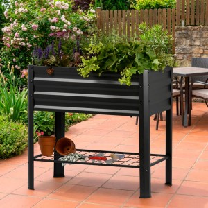 Schwarzes Metall-Hochbeet Kubus auf Stelzen mit Ablagefläche für Gartenwerkzeug.