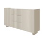 Selsey Fiorra Sideboard, 144 cm, in Kaschmir. Modernes Design mit geriffelten, abgerundeten Fronten, zwei Türen und drei Schubladen.