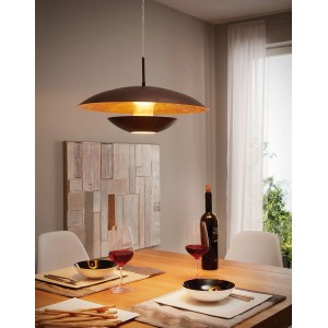 Moderne Eglo Pendelleuchte Nuvona in Braun-Gold über Esstisch. Elegantes Design für Wohnraumbeleuchtung.