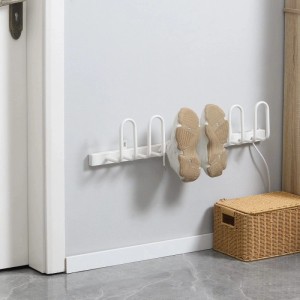 Weißer HOMCOM elektrischer Schuhtrockner an der Wand, trocknet Sportschuhe. Wandmontage für effizientes Schuhe trocknen.