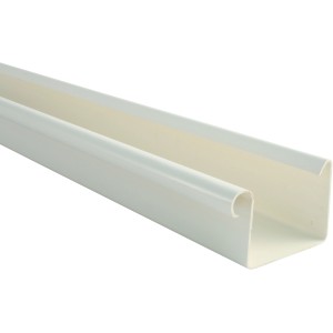 Weiße Marley Kastendachrinne RG 70, 2 m lang, aus Kunststoff.