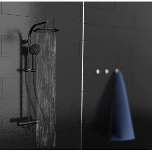 Schwarzes, mattes Schütte Überkopfbrause-Set Madura Fresh mit Thermostat und laufendem Wasser.