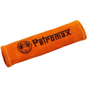 Petromax Aramid-Griffhülle für Feuerpfanne, orangefarben, aus Leder mit Logo.
