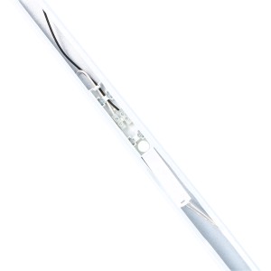 Detailaufnahme der grauen LED-Unterbauleuchte (60 cm) mit sichtbarer Verkabelung und T8-Fassung.