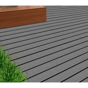 Anthrazitfarbene WPC Terrassendielen mit geriffelter Oberfläche und Clip-System.