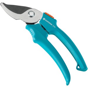 Gardena EasyCut 680 B Astschere mit Bypass-Schneideprinzip und türkisen Griffen.