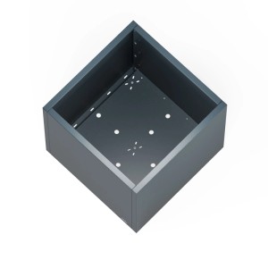 Anthrazitfarbener, quadratischer Herstera Garden Pflanzkübel Cube aus Metall, 80x80x80 cm.
