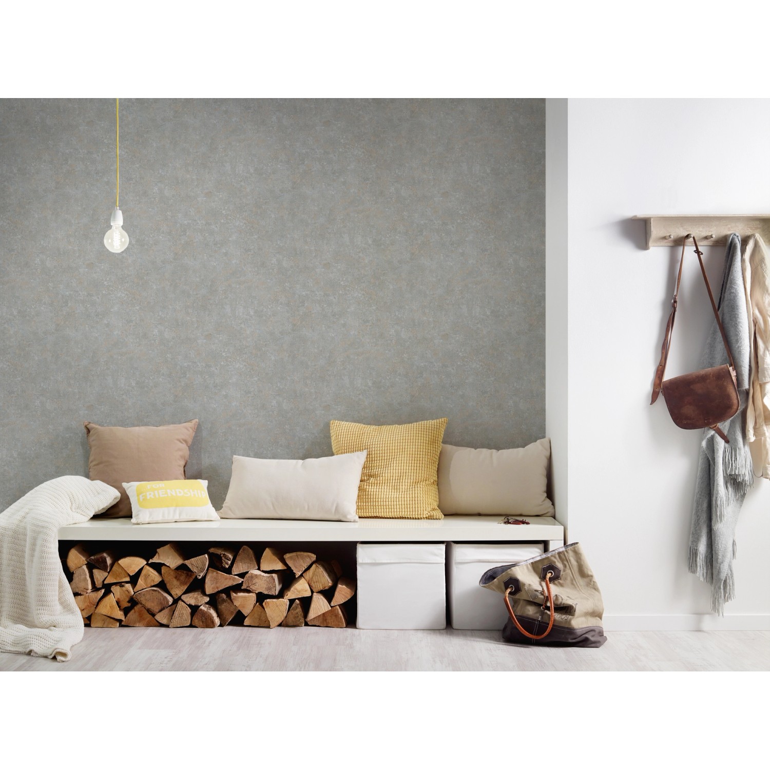 Wohnraum mit blauer Vliestapete Uni Matt. Strukturierte Oberfläche, modernes Ambiente.