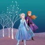 Komar Wandbild Frozen Sisters, 40x50 cm, mit Elsa und Anna vor Winterlandschaft.