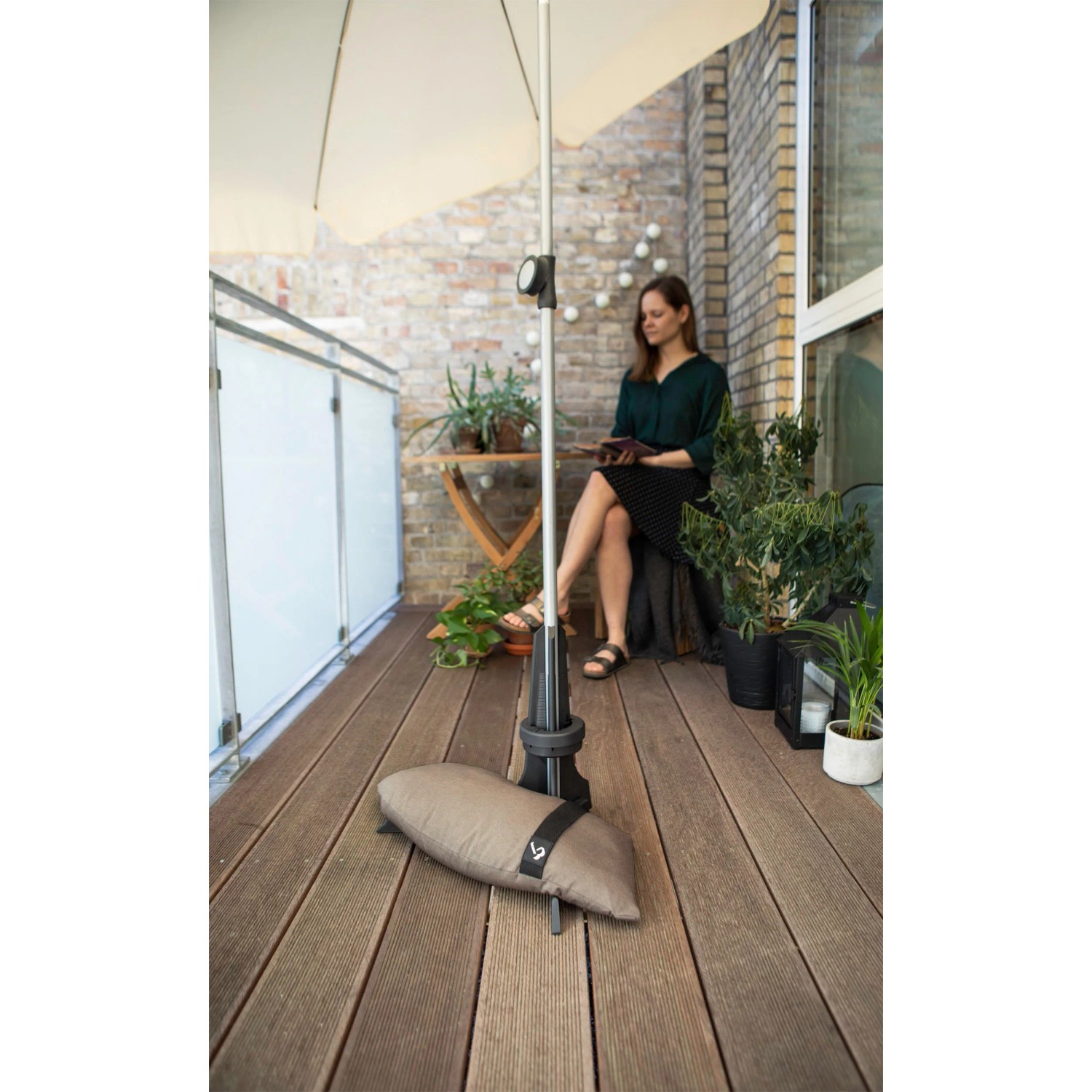 Baser Sonnenschirmständer für Balkon 20 kg Dunkelbraun kaufen bei OBI