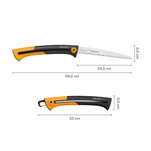 Fiskars Xtract SW75 Handsäge mit Grobzahnung, offen und geschlossen mit Maßangaben.