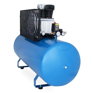 Blauer HYUNDAI Riemenkompressor BAC3200E mit 200 l Tank, Motor, Lüfter und Manometern.