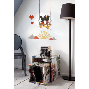 Komar Deko-Sticker Mickey Swing (50x70cm) an Wand, Wandtattoo mit Mickey und Minnie Maus auf Schaukel.