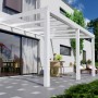 Weiße Terrassenüberdachung Professional 400x300 cm mit Glasdach am Haus.