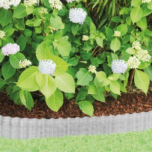 Bellissa Rasenkante Welle, verzinkt, 500 cm, als Beeteinfassung im Garten.