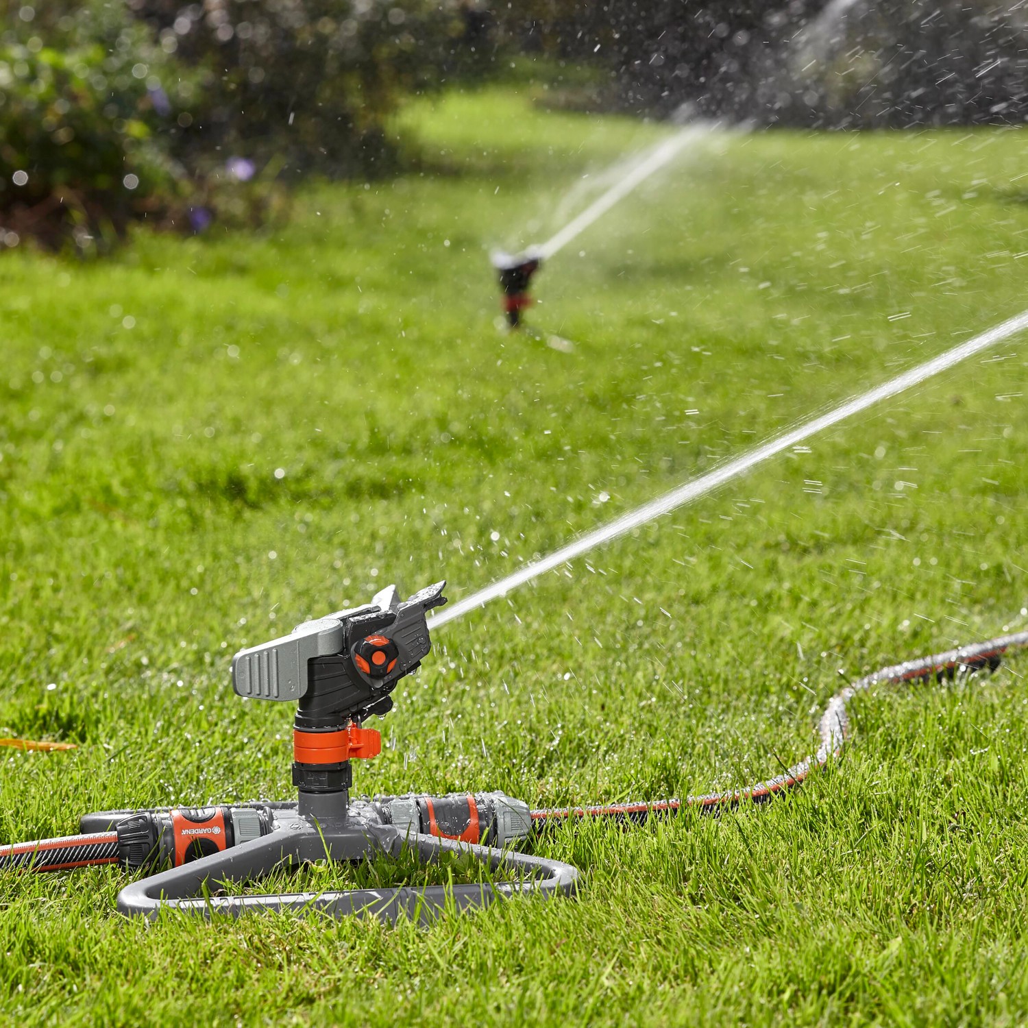 Gardena Rasensprenger Premium mit Schlitten kaufen bei OBI