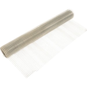 Silber-graues Nagergitter, 210x110cm, aufgerollt. Ideal als Schutz für Hochbeete.