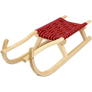 Gasser Tourenrodel Eineinhalb Sitzer aus Eschenholz mit rot-schwarzem Gurtensitz.