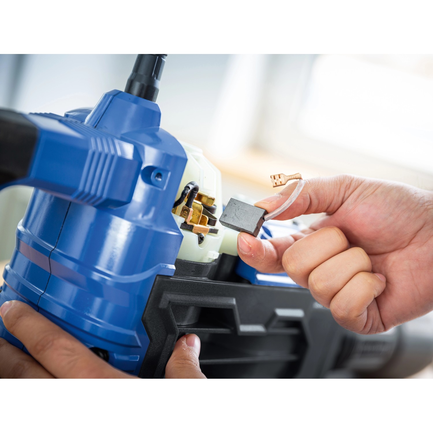 LUX 1700 W Abbruchhammer EAHL21 mit Koffer kaufen bei OBI