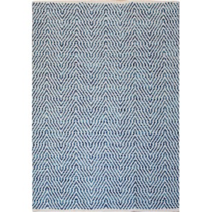 Blauer Wollteppich Melrose 610 mit Zickzackmuster, 80x150 cm. Handgefertigter Teppich für Wohnräume.