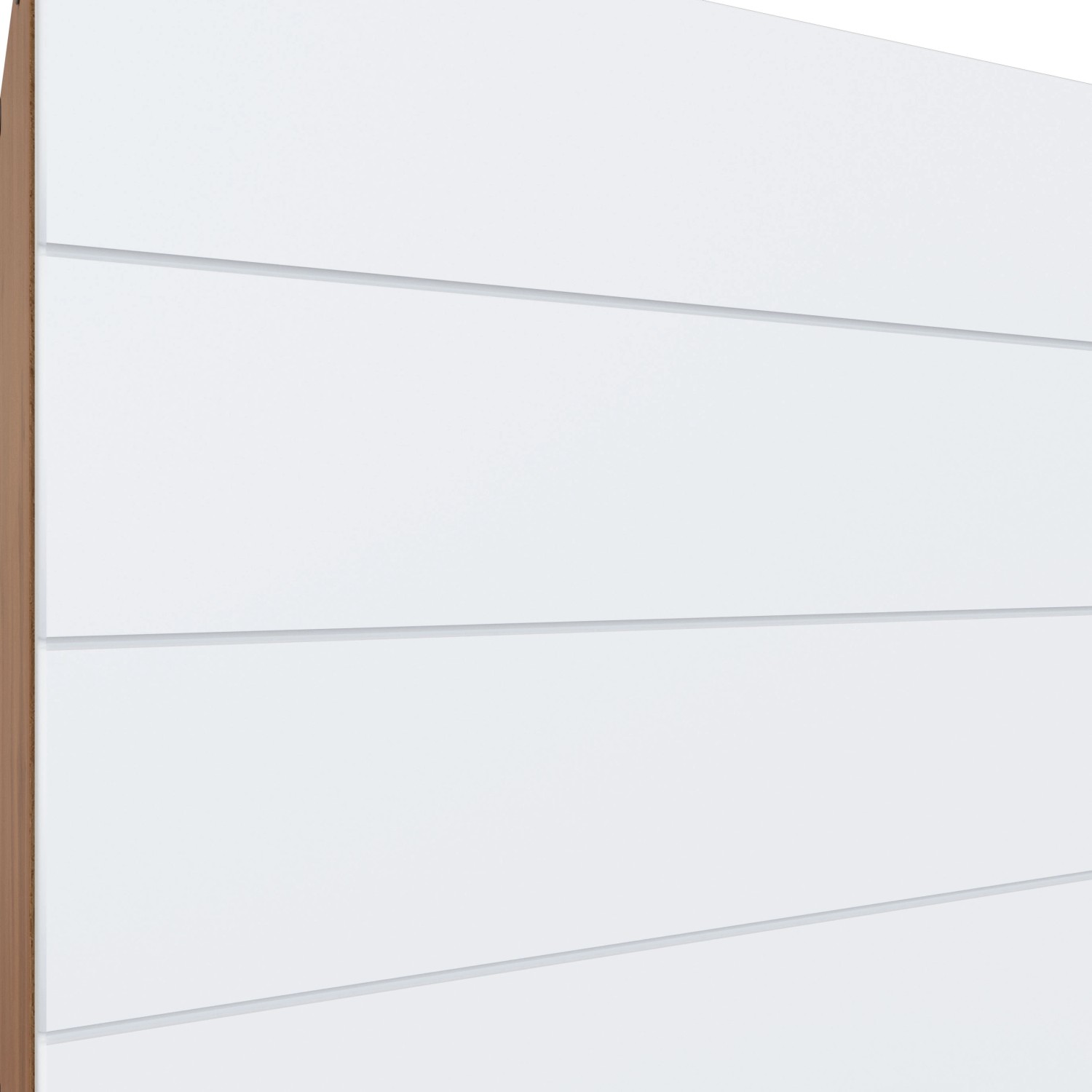 Detailansicht: Küchenzeile in Weiß-Wotaneiche Optik. Fronten in Mattweiß mit horizontaler Linien Struktur.