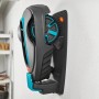 Gardena Wandhalterung mit Sileno Mähroboter für platzsparende Aufbewahrung.