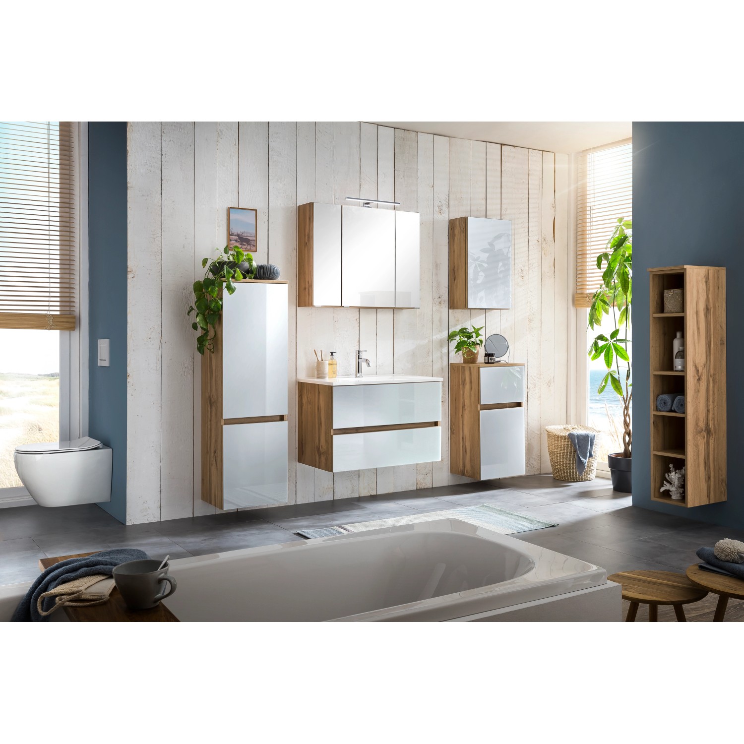 Badezimmer-Set mit Held Möbel Hängeschrank Pisa, 40 cm, in Weiß und Wotaneiche. Moderner Stauraum für Ihr Bad.