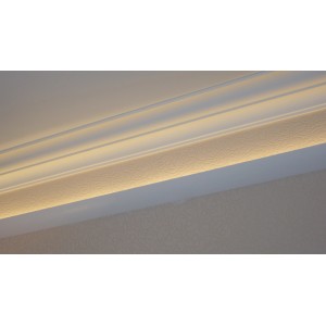 Weiße Lichtleiste Karoline (2 m) für indirekte Beleuchtung an Decke oder Wand.