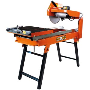 Cross Tools Fliesenschneidmaschine CSC 230-1200 PRO mit Diamanttrennscheibe und Untergestell.