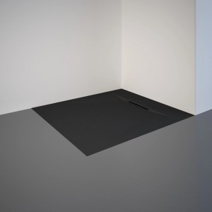 Rechteckige, anthrazitfarbene Schulte Duschwanne ExpressPlus Extraflach 90x80 cm im Badezimmer.