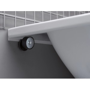 Bette Wannenanker aus Metall, 5x5 cm, zur Fixierung einer Badewanne an der Wand.