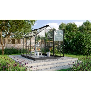Schwarzes Vitavia Gewächshaus Triton 5000 ESG mit Zubehör im Garten.
