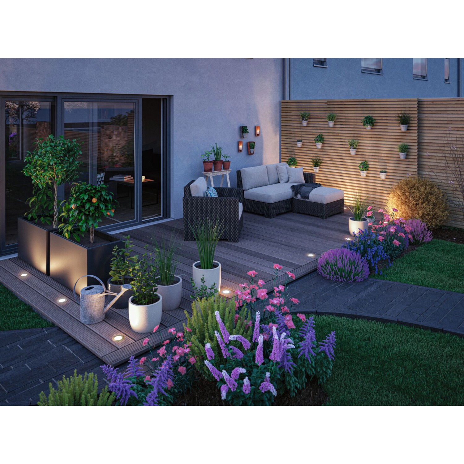 Beleuchtete Terrasse mit Paulmann LED Bodeneinbaustrahlern Plug & Shine 24V ZigBee.