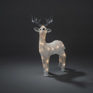 Leuchtendes Acryl Rentier von Konstsmide mit 24 warm-weißen LEDs für die Weihnachtsdeko im Garten.