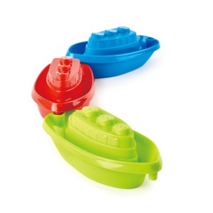 Hape Sandspielzeug: 3 bunte Strand- und Badeboote zum Spielen im Sand oder Wasser.
