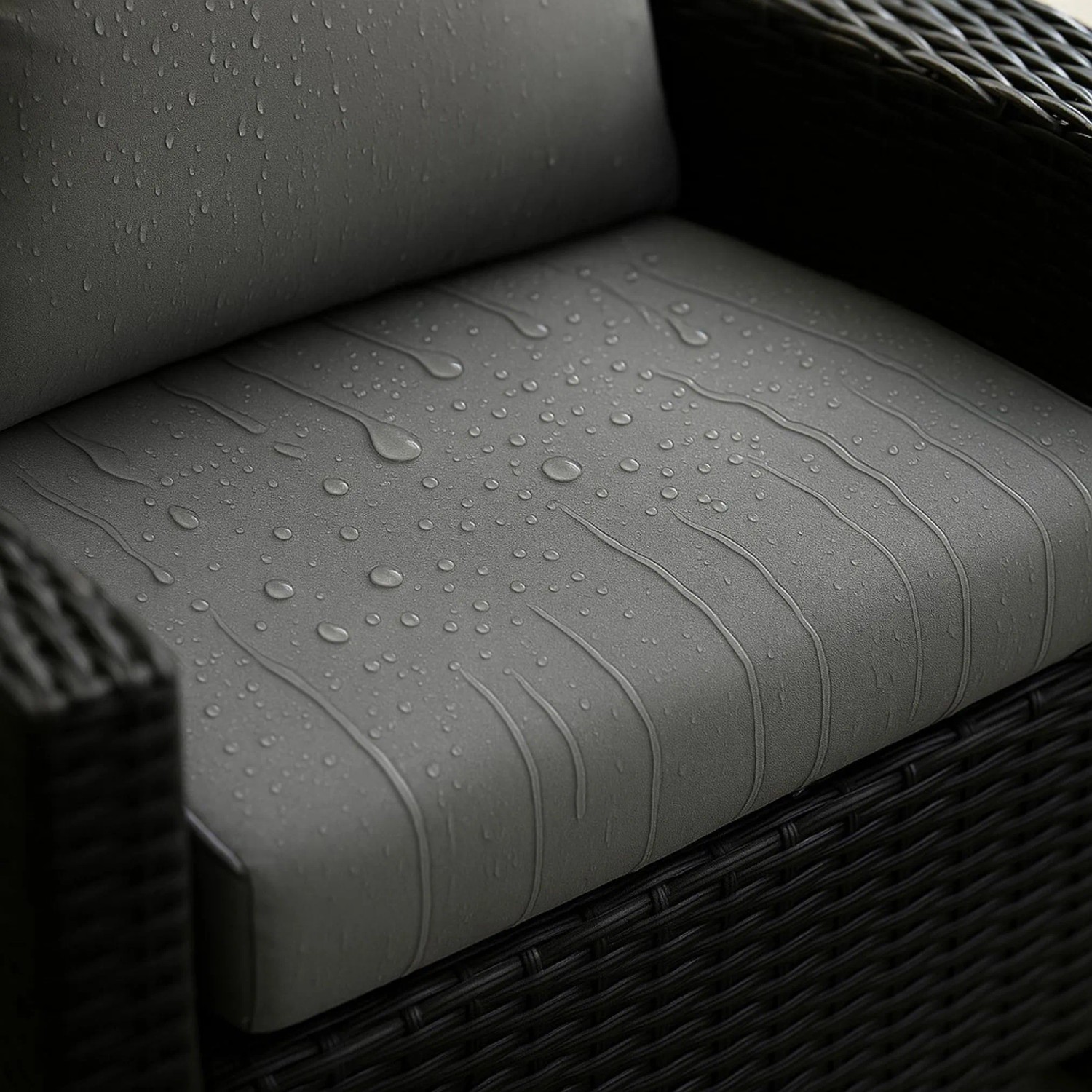 Graues Gartenkissen (120x50 cm) für Polyrattan-Möbel, wasserabweisend.