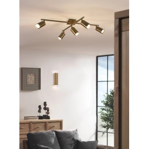 Moderne Trio Wandleuchte Marley, 2-flammig in Altmessing im Wohnraum.