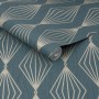 Boutique Vliestapete Marquise Geo Ermald mit geometrischem Muster in Petrol und Gold.
