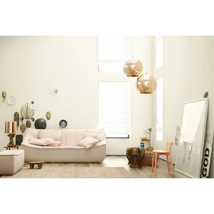 Wohnraum mit Schöner Wohnen Trendfarbe Wool (matt) an der Wand. Farbton wirkt sanft und modern.